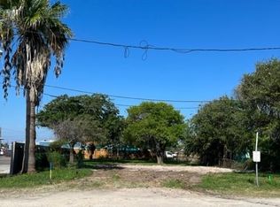 513 N Church St, Rockport, TX 78382