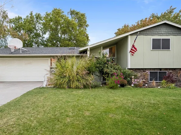 1720 Widgeon Court, West Richland, WA 99353