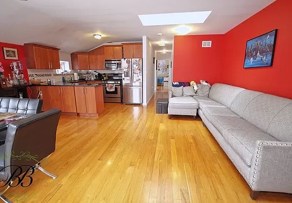 3rd image of 3194 Avenue V #C