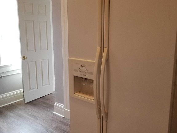 4th image of 638 6th Ave APT 2
