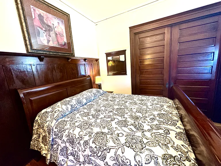 2121 Colby Ave #7 — Photo 6
