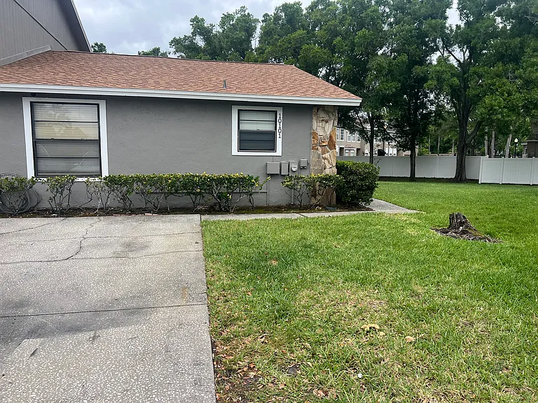 10101 Lake Oak Cir — Photo 17