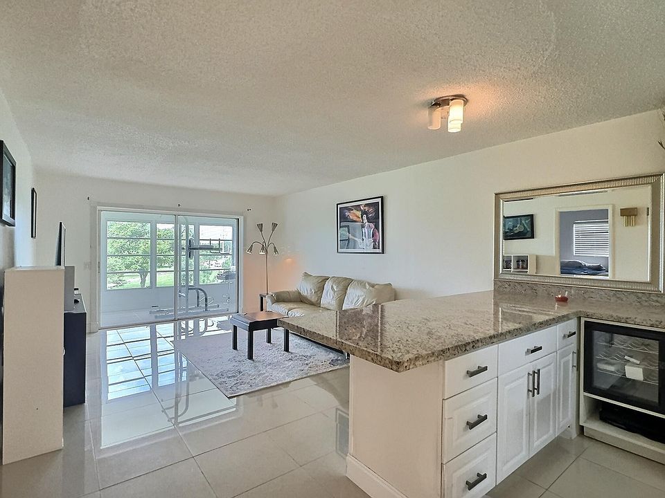 1st image of 2431 SW 82nd Avenue #304