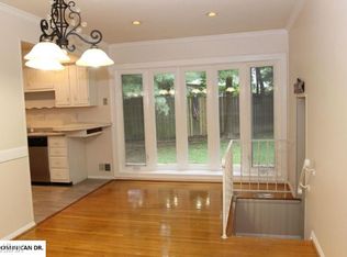 6106 Dominican Dr, Springfield, VA 22152