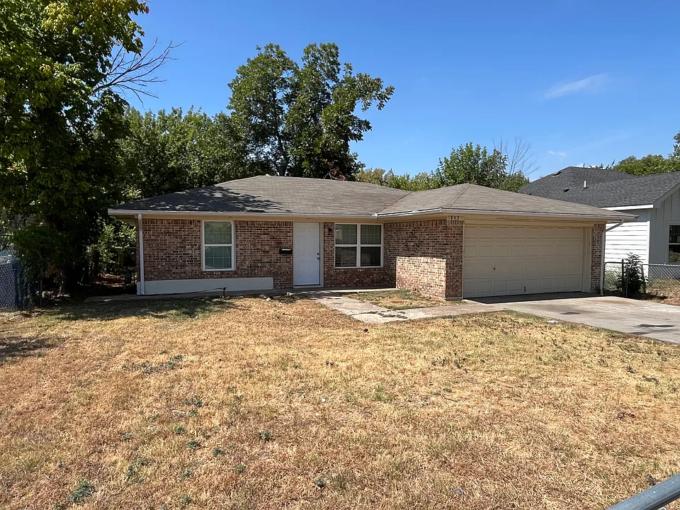 1843 Greendale Dr
