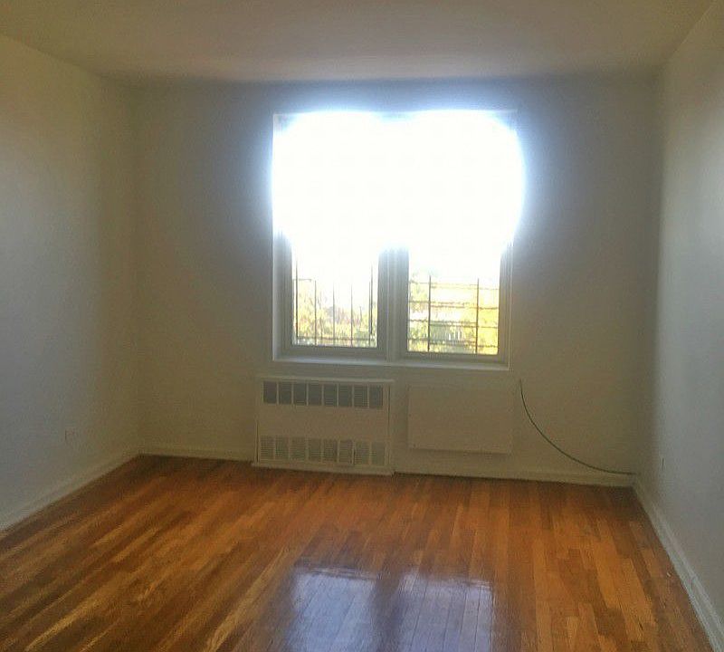 2nd image of 2035 E 16th St APT 6K