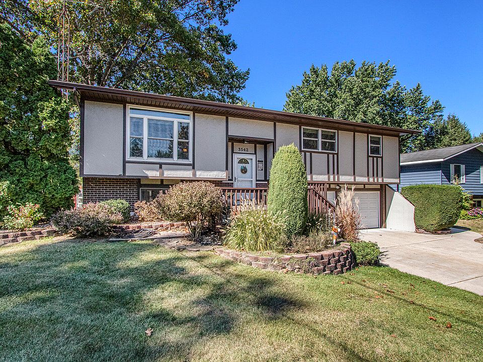 1st image of 3542 Royal Crest Dr