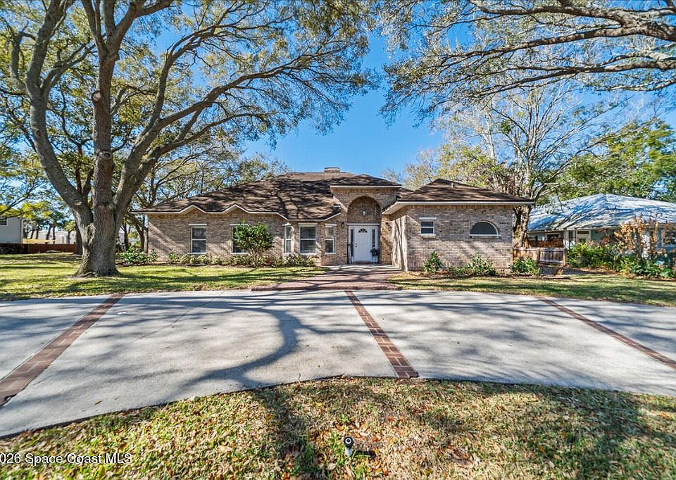 1st image of 35 River Ridge Dr