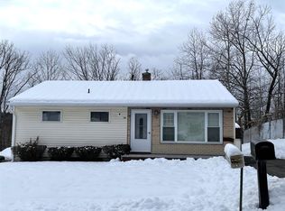 19 Beechknoll Rd, Binghamton, NY 13903