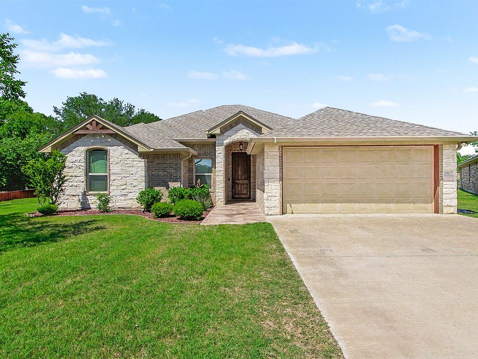 1st image of 3907 Del Rio Ct