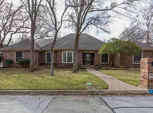 836 Newport Rd, Fort Worth, TX 76120