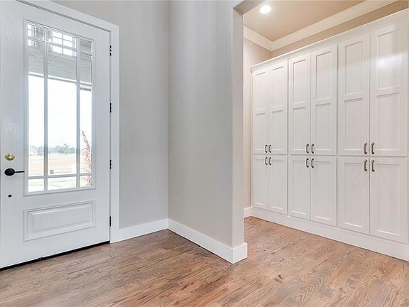 2nd image of 4304 Hunter Glen Dr