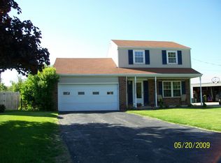 536 Bruns Dr, Rossford, OH 43460