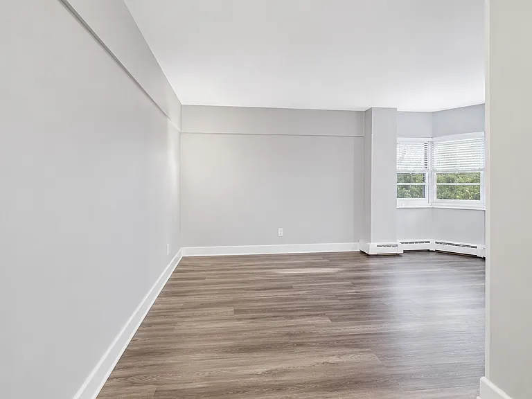 4960 N Marine Dr #214 — Photo 4