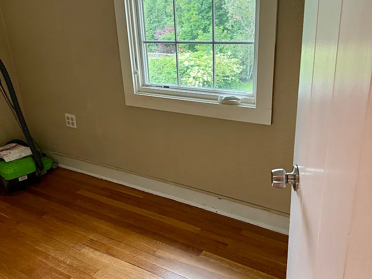 261 S Prospect St — Photo 18