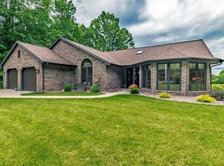 522 Heritage Rd, Luxemburg, WI 54217