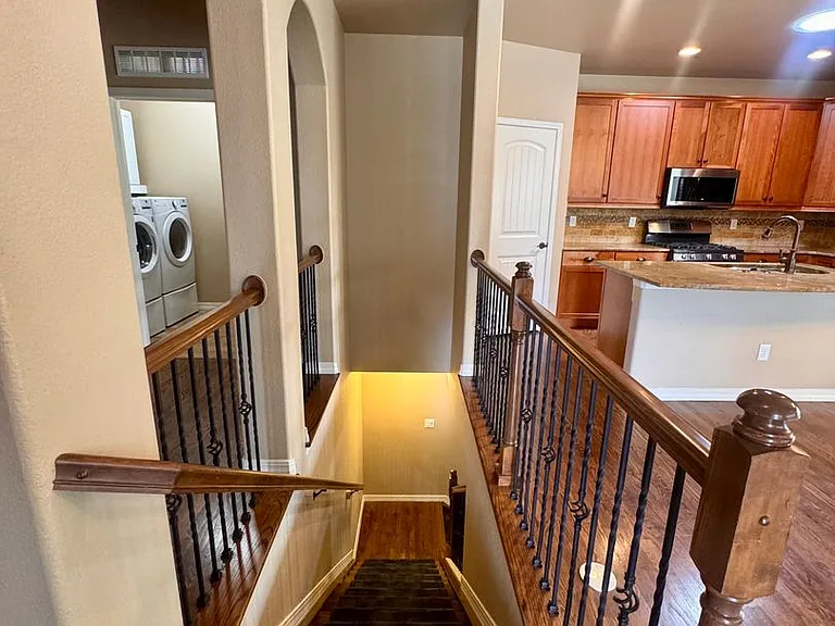 8475 Glen Carriage Grv — Photo 26