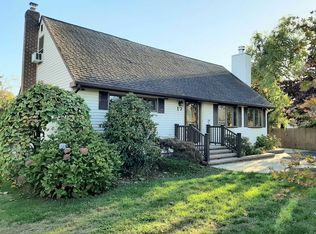 17 Twin Rd, Wappingers Falls, NY 12590