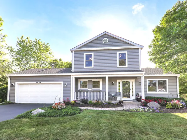 2058 University Dr, Naperville, IL 60565