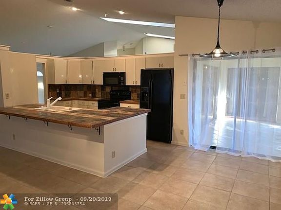 2nd image of 2383 NW 97th Ln