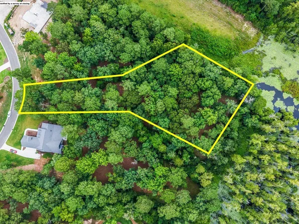 3695 River Park Way NE, Leland, NC 28451