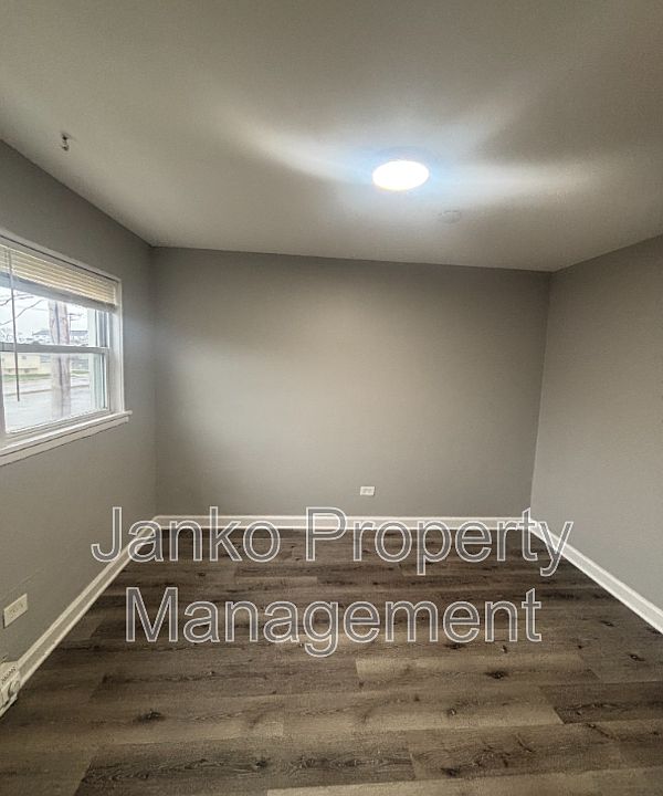 1st image of 2123 119th St APT 14