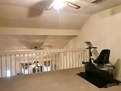 4 bed, 2316 sqft, $2,500 — Photo 4