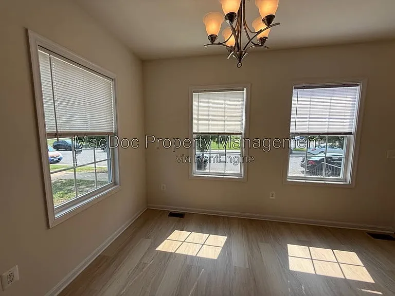 17267 Library Blvd — Photo 5