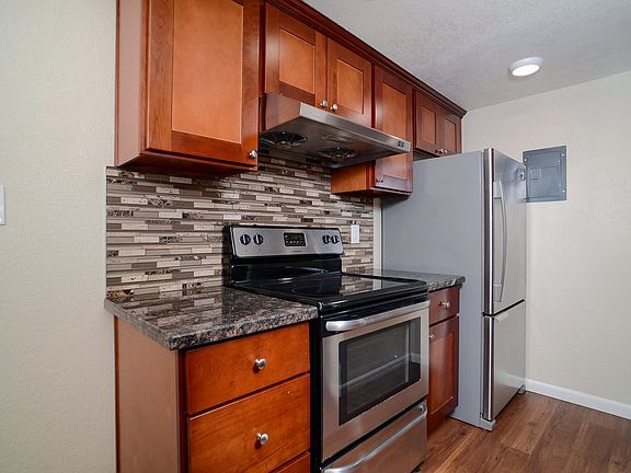 5th image of 2410 S St #9