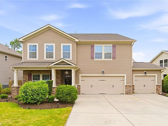 2nd image of 959 Longleaf Pine Pl