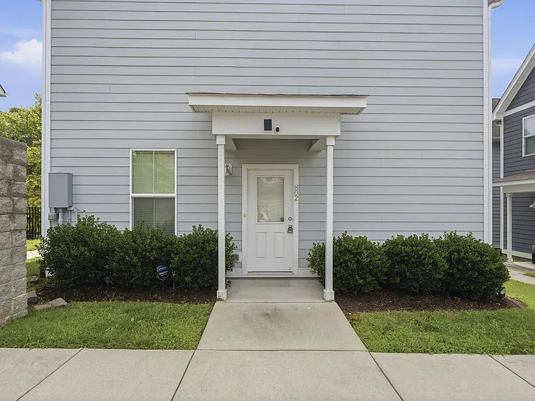 802 Briar Cir — Photo 29