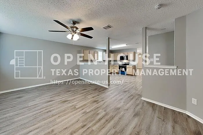 900 Rose Crystal Way — Photo 7