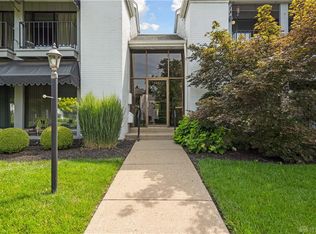 5432 Landau Dr APT 10, Dayton, OH 45429