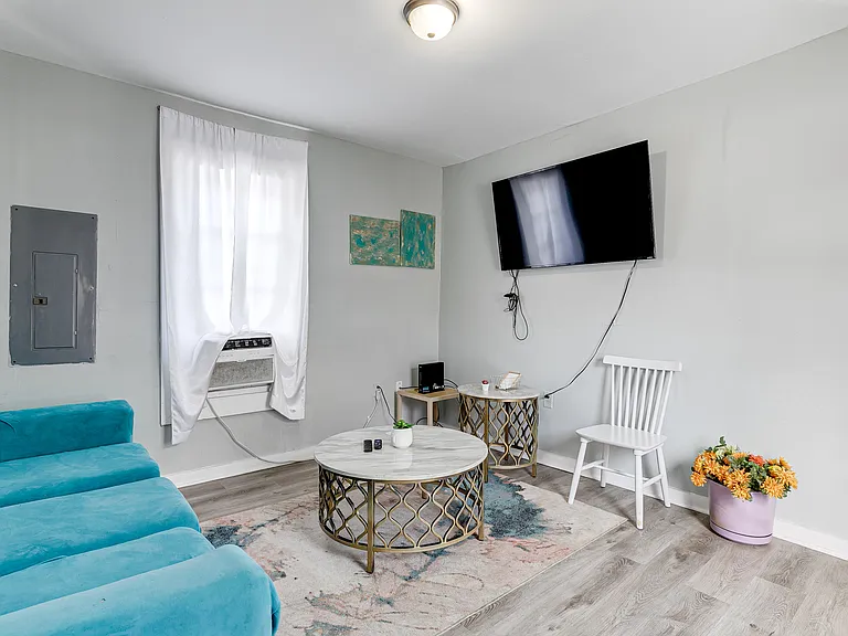 609 N Carolina Ave — Photo 16
