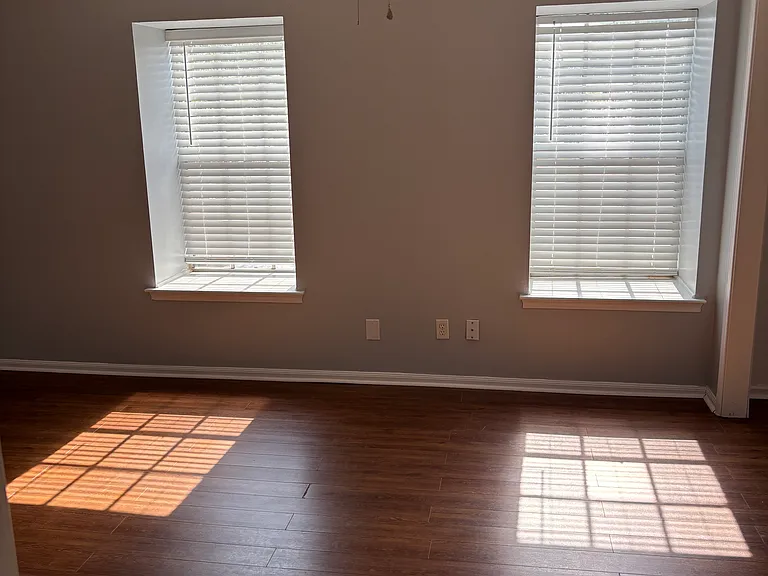 3730 Fairfield Ave #205 — Photo 20