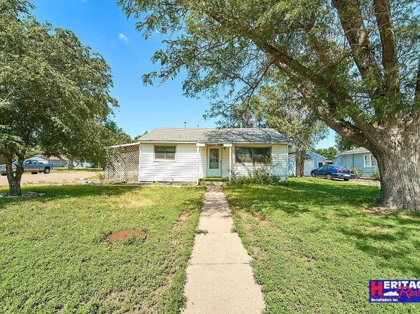 308 N Garfield St, Lakin, KS 67860