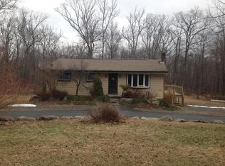 508 Henrys Crossing Rd, Cresco, PA 18326