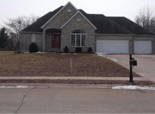 408 Welligton Pl, Farmington, MO 63640