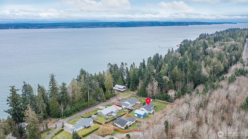 2nd image of 2245 SE Camano Drive
