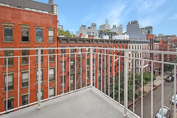 Rented by Compass | media 6