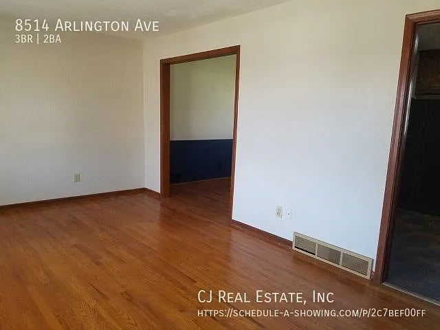 8514 Arlington Ave — Photo 2