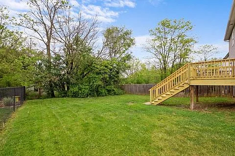 137 Suter St — Photo 9