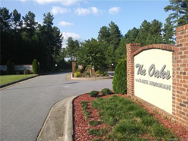 1st image of 124 Bluewater Dr