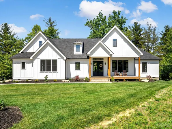 481 Morning Air Ln, Hendersonville, NC 28792