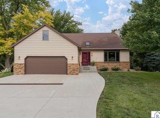 20 Caroletta Ct, Mankato, MN 56001