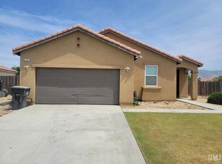 2200 Claro Ct, Arvin, CA 93203