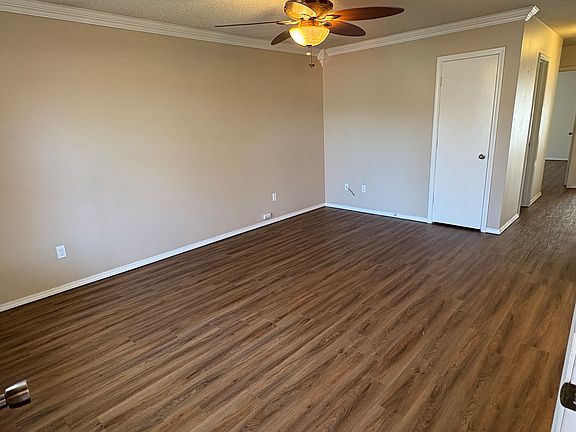 5th image of 2381 W Mary Dr