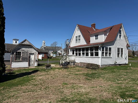 4th image of 616 Main Street