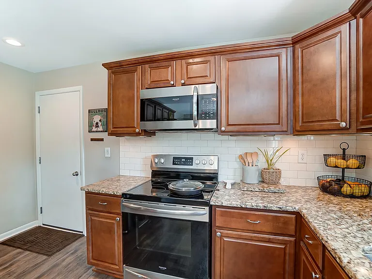1599 Yellowglen Dr — Photo 16