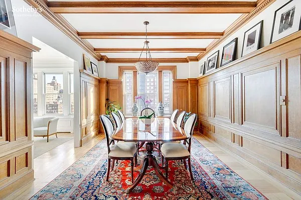 Sold by Sotheby's International Realty | media 3